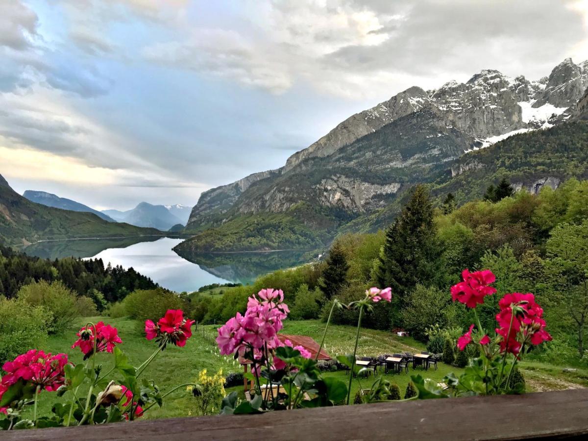 Agriturismo Ai Castioni Molveno Bagian luar foto