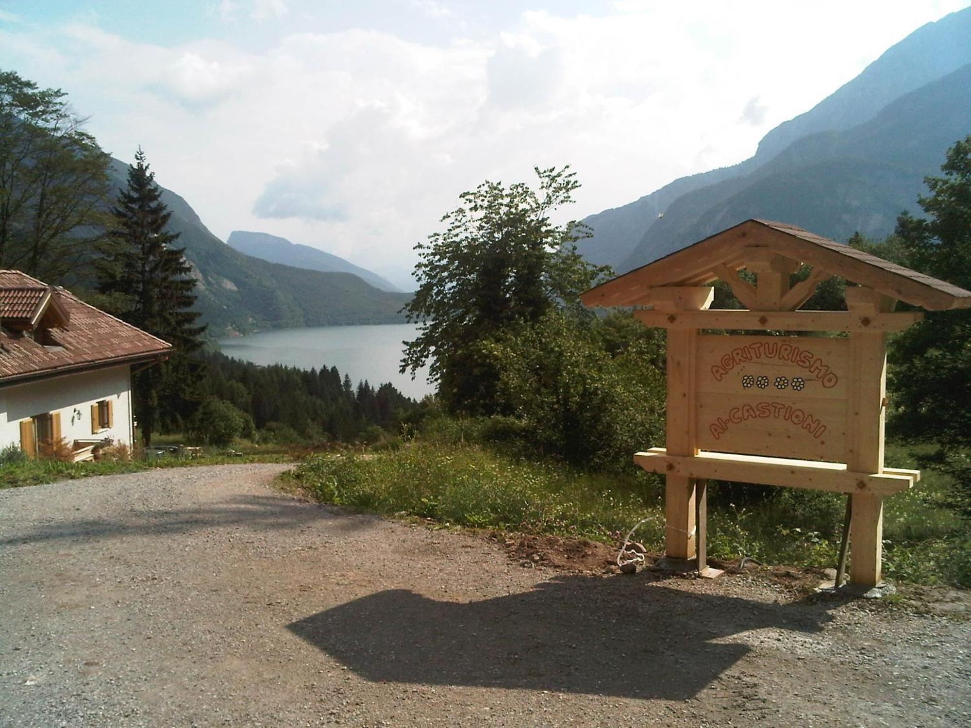 Agriturismo Ai Castioni Molveno Bagian luar foto