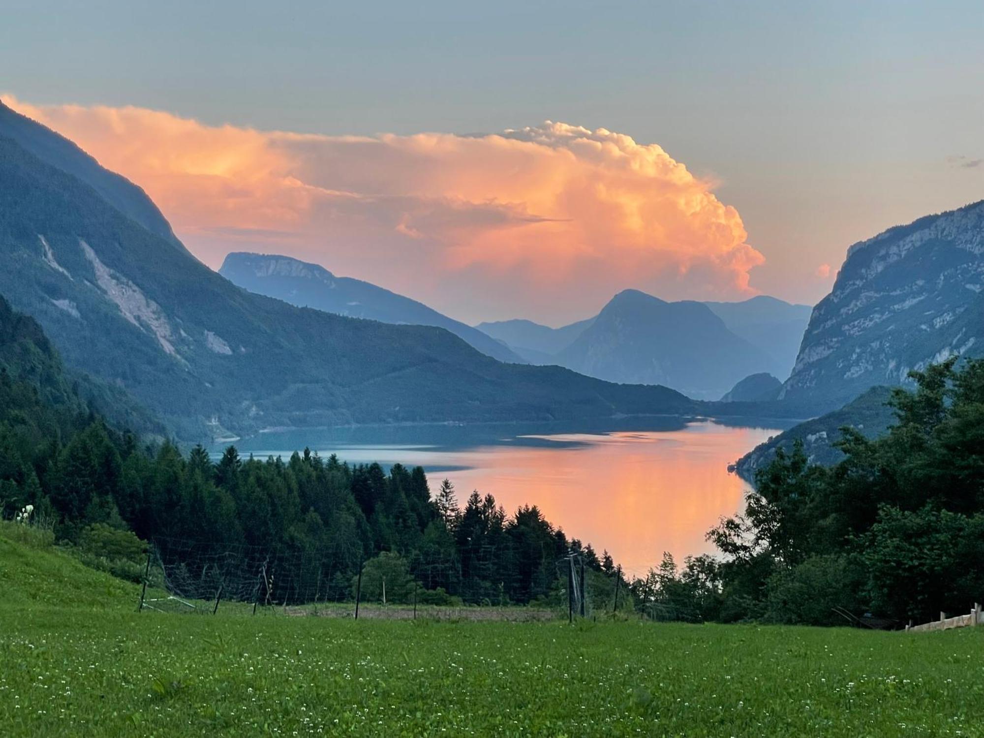 Agriturismo Ai Castioni Molveno Bagian luar foto