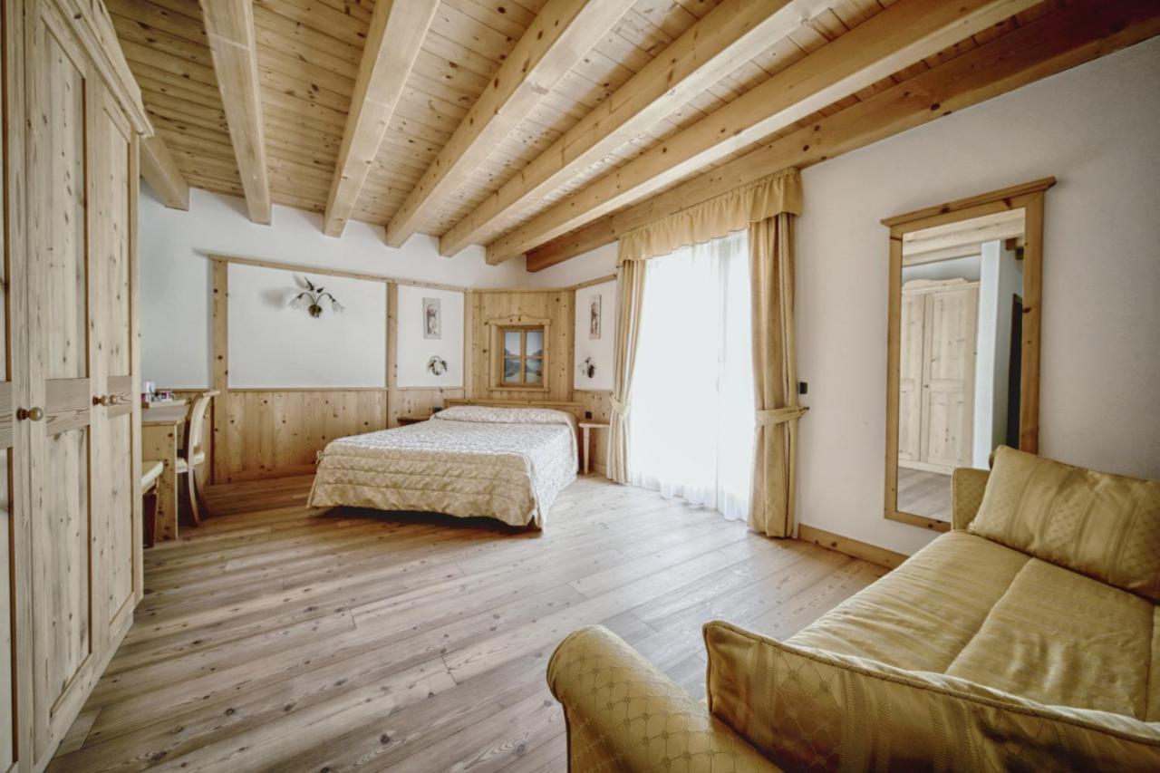 Agriturismo Ai Castioni Molveno Bagian luar foto